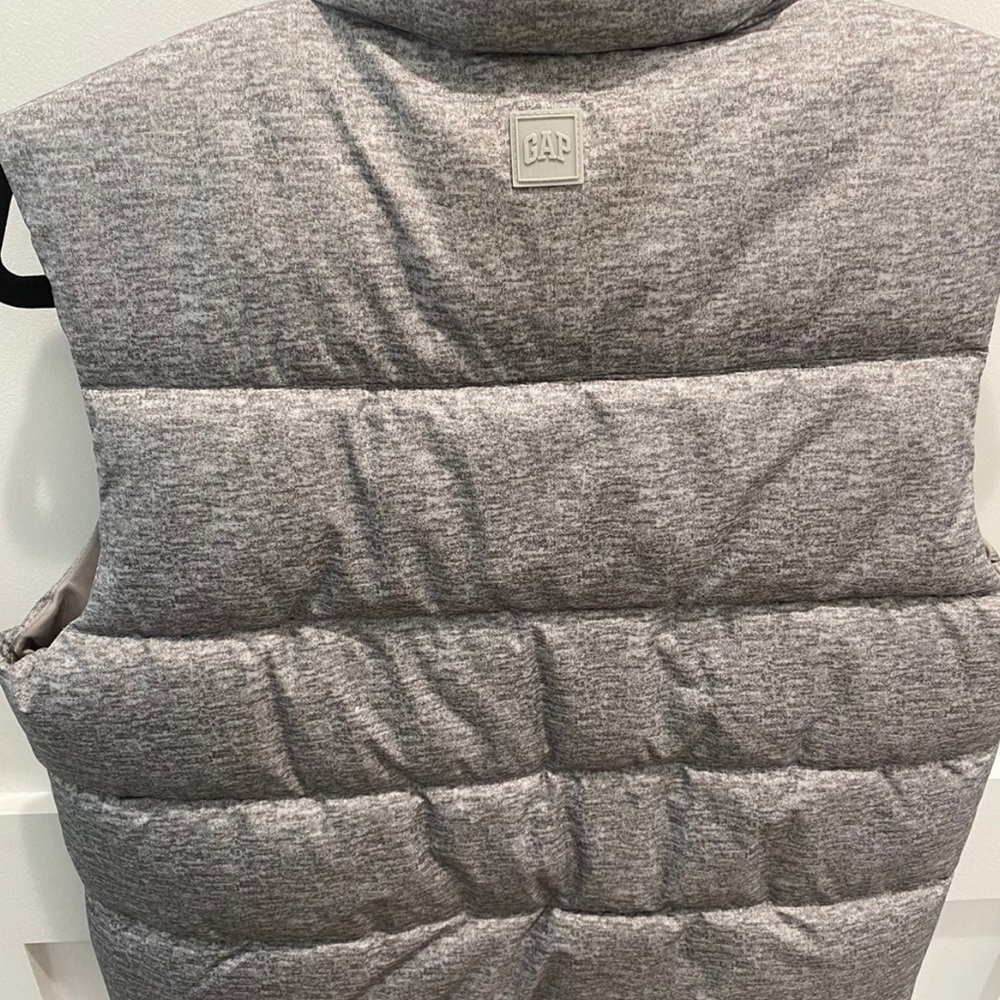 Youth boys Gap size XL vest - Picture 2 of 7